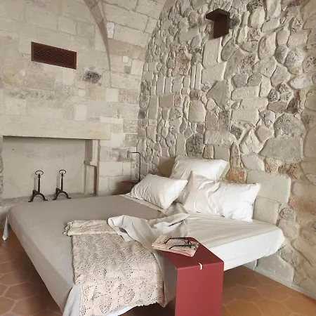 Helene Luxury לצ'ה