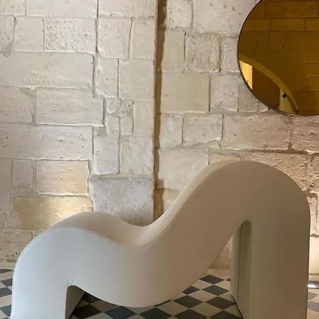 Helene Luxury לצ'ה